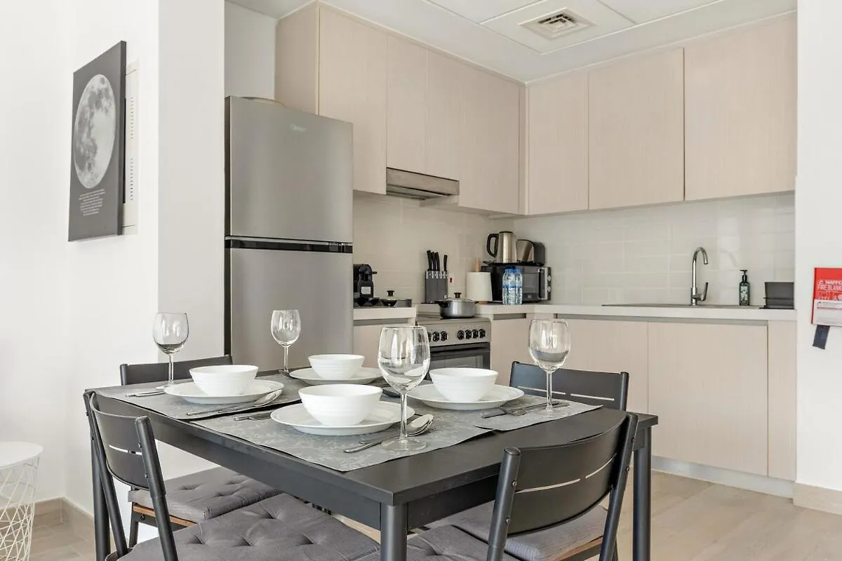 First Class 1Br No Bad Days At Waters Edge أبو ظبي شقة